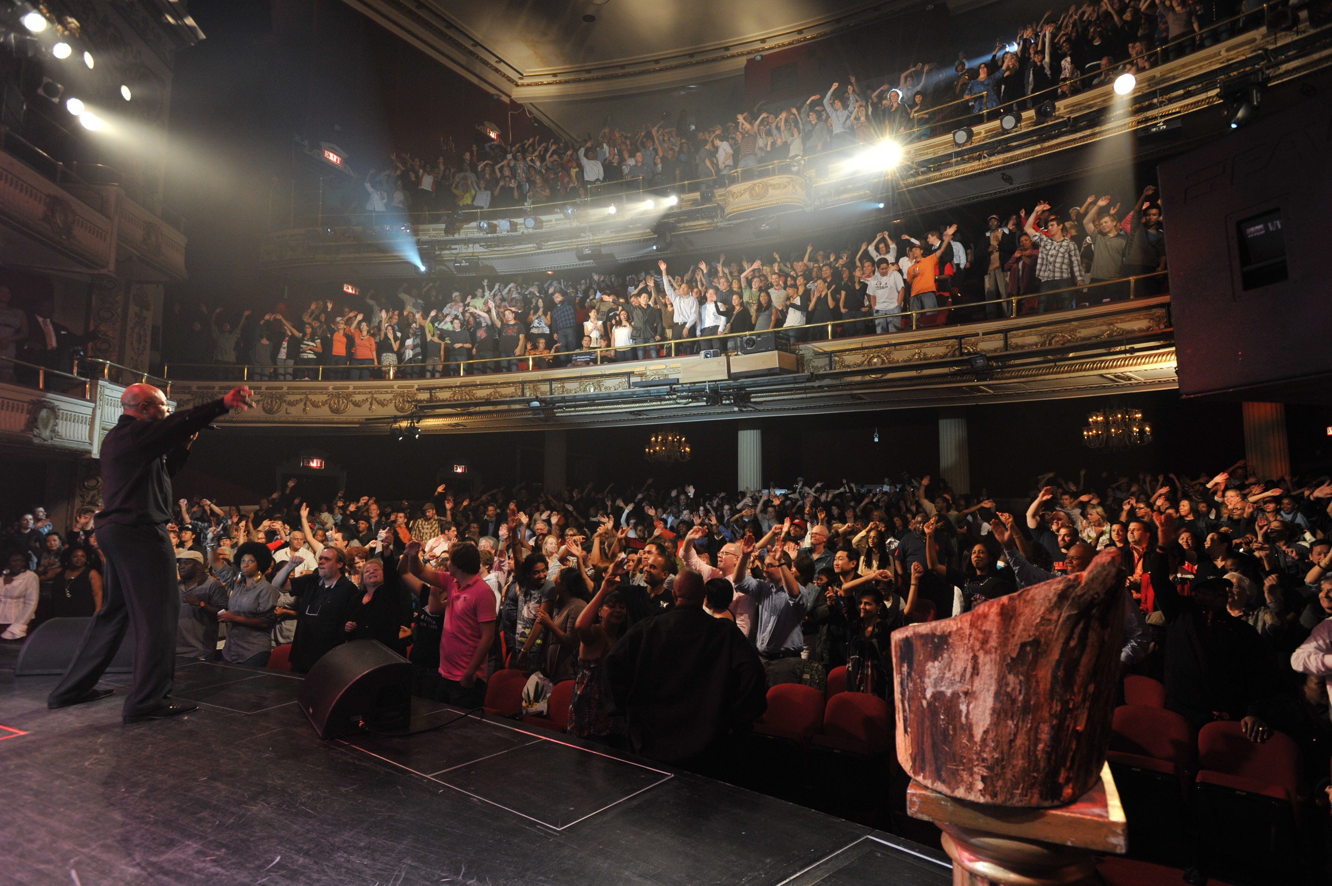 Amateur night at the apollo theatre 